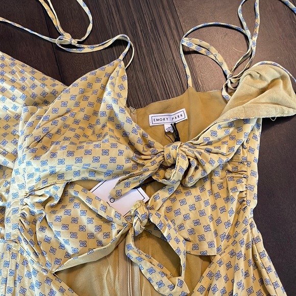 NWT Emory Park yellow jumpsuit with two tie front large medium - Picture 4 of 8